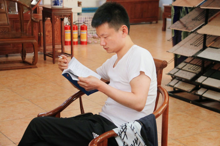 熱烈歡迎西安辦廠客戶孫總、張總、楊總來(lái)鑫浪進(jìn)行技術(shù)交流